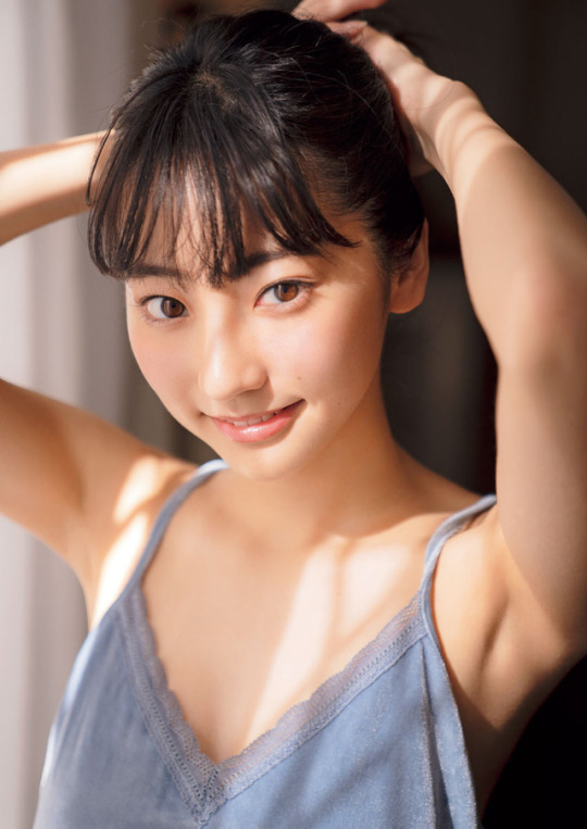 華奢なボディで猫っぽい顔の可愛い女優、武田玲奈 (10)