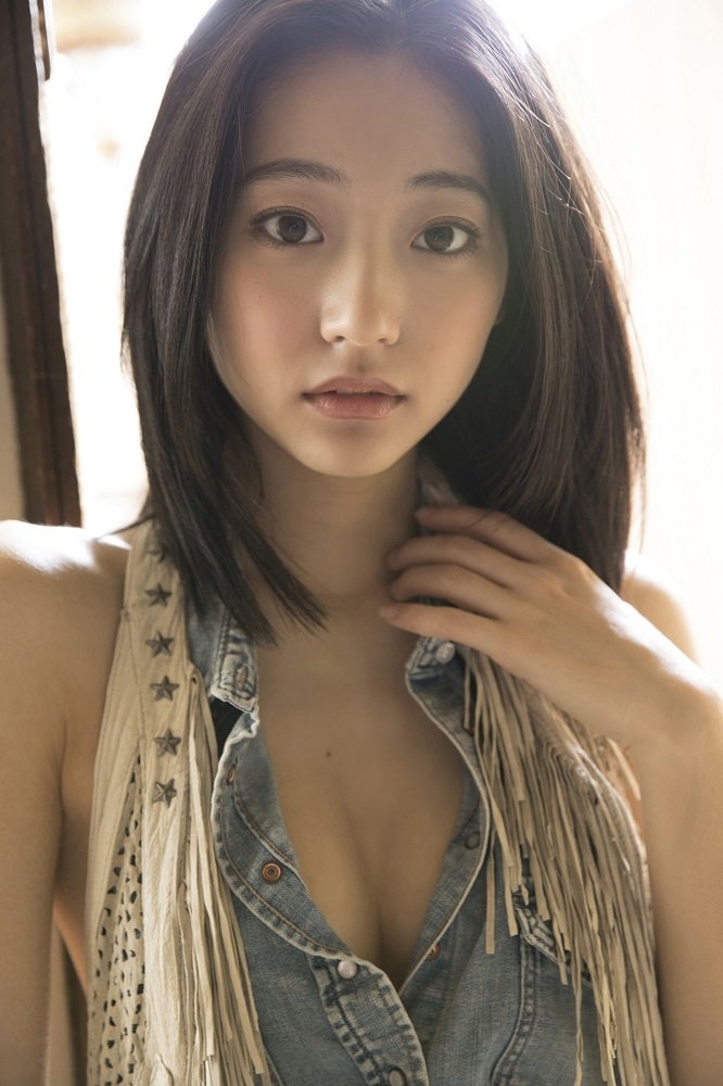 エッチで可愛い女優の水着姿、武田玲奈 (8)