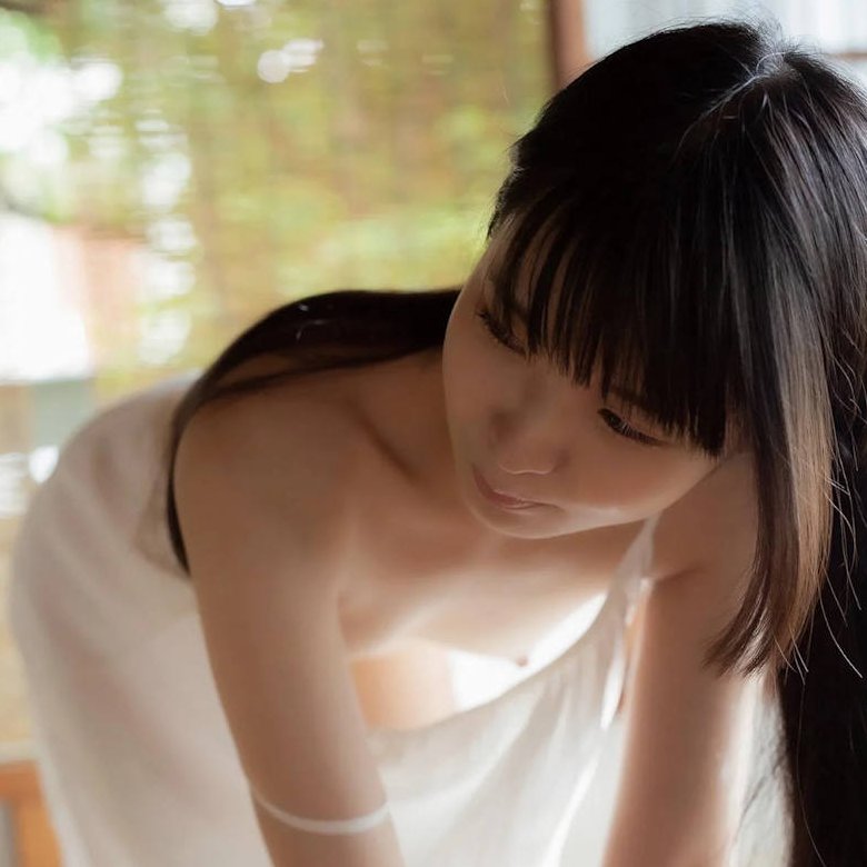 貧乳