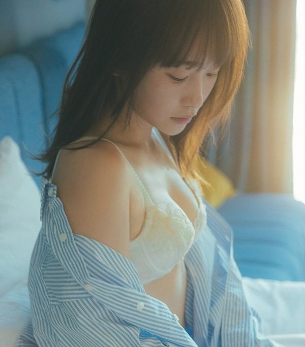 川栄李奈