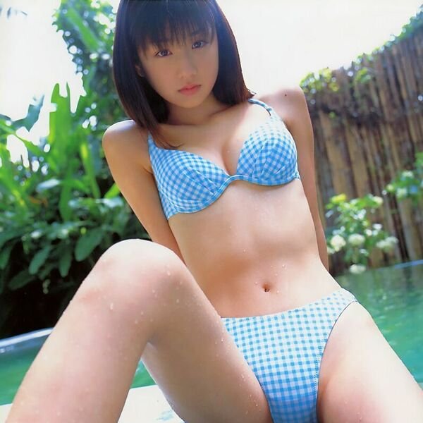 グラビアアイドル