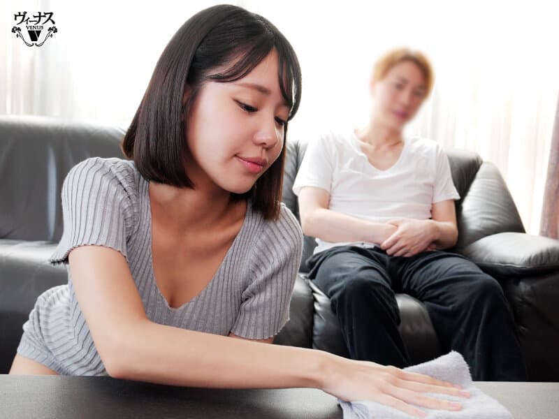 可愛い人妻の強欲なSEX、梅田みなみ (21)