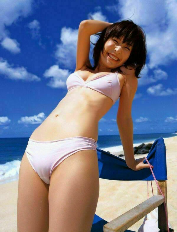 マンスジを披露しちゃった女性芸能人 (8)