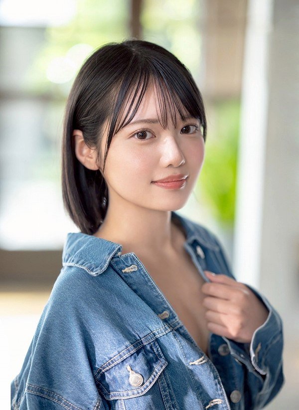 アイドル系美少女の変態的なSEX、八坂凪 (2)