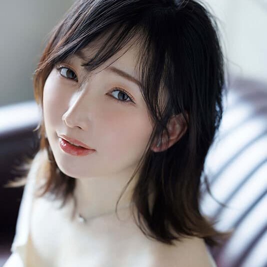 色白熟女の赤裸々SEX、保科希帆 (1)