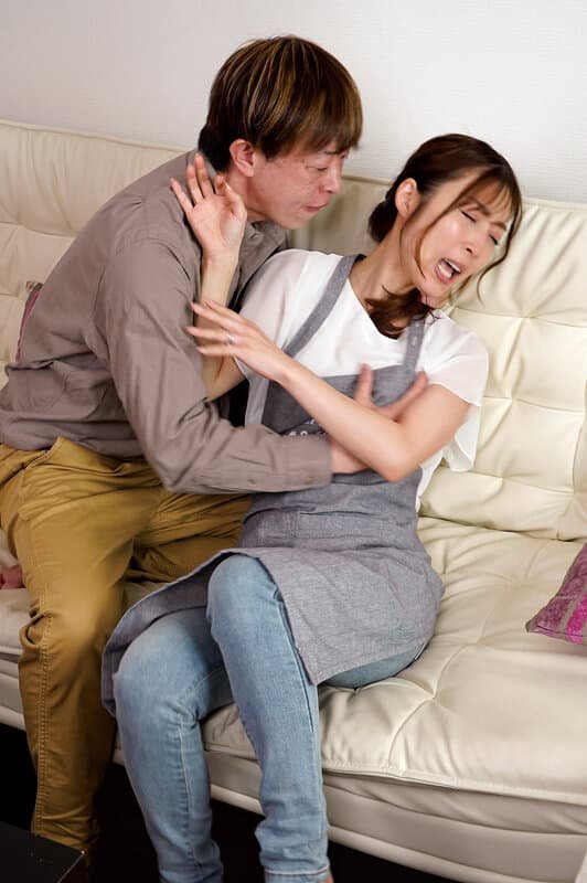 スレンダー美熟女の濃厚なSEX、今井栞菜 (19)