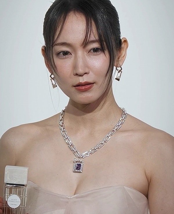吉岡里帆